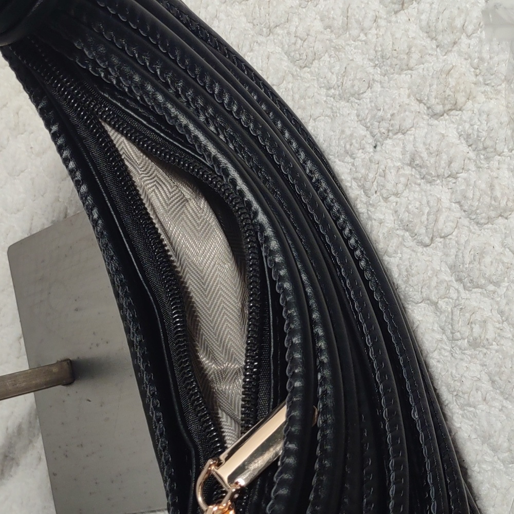 Woven Rope-Style Black Handbag - Picture 4 of 4